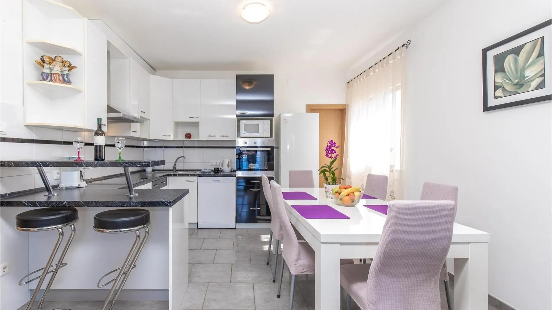 Lovely Apartment In Novi Vinodolski With Wifi 0*,